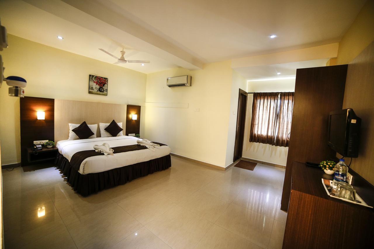 Hotel Tiruchendur Mani Iyer Пални Экстерьер фото