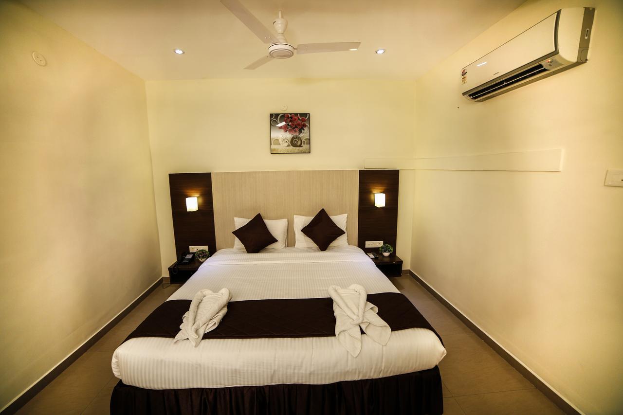 Hotel Tiruchendur Mani Iyer Пални Экстерьер фото